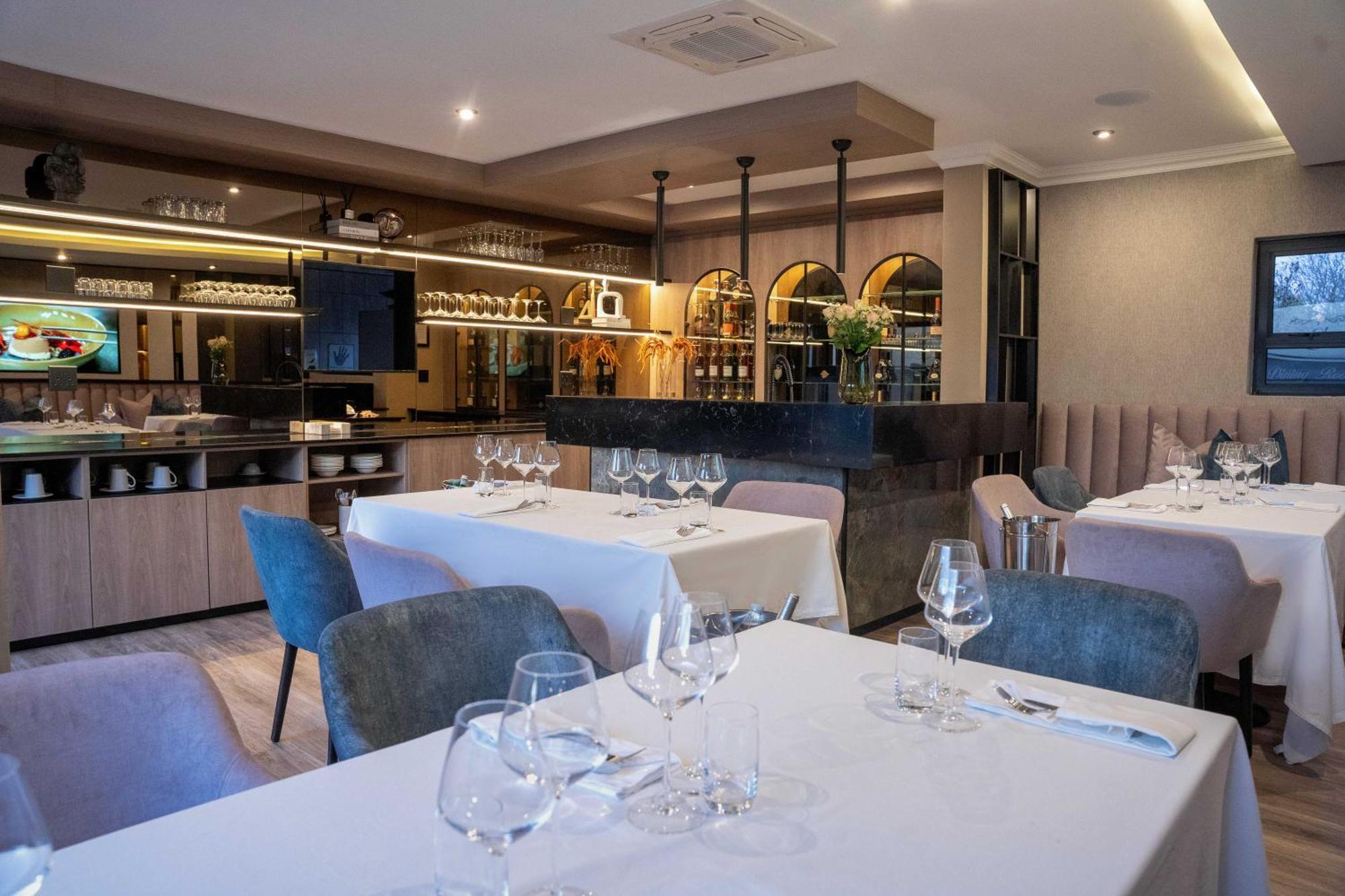 Q'S Boutique Stay Standerton Екстериор снимка