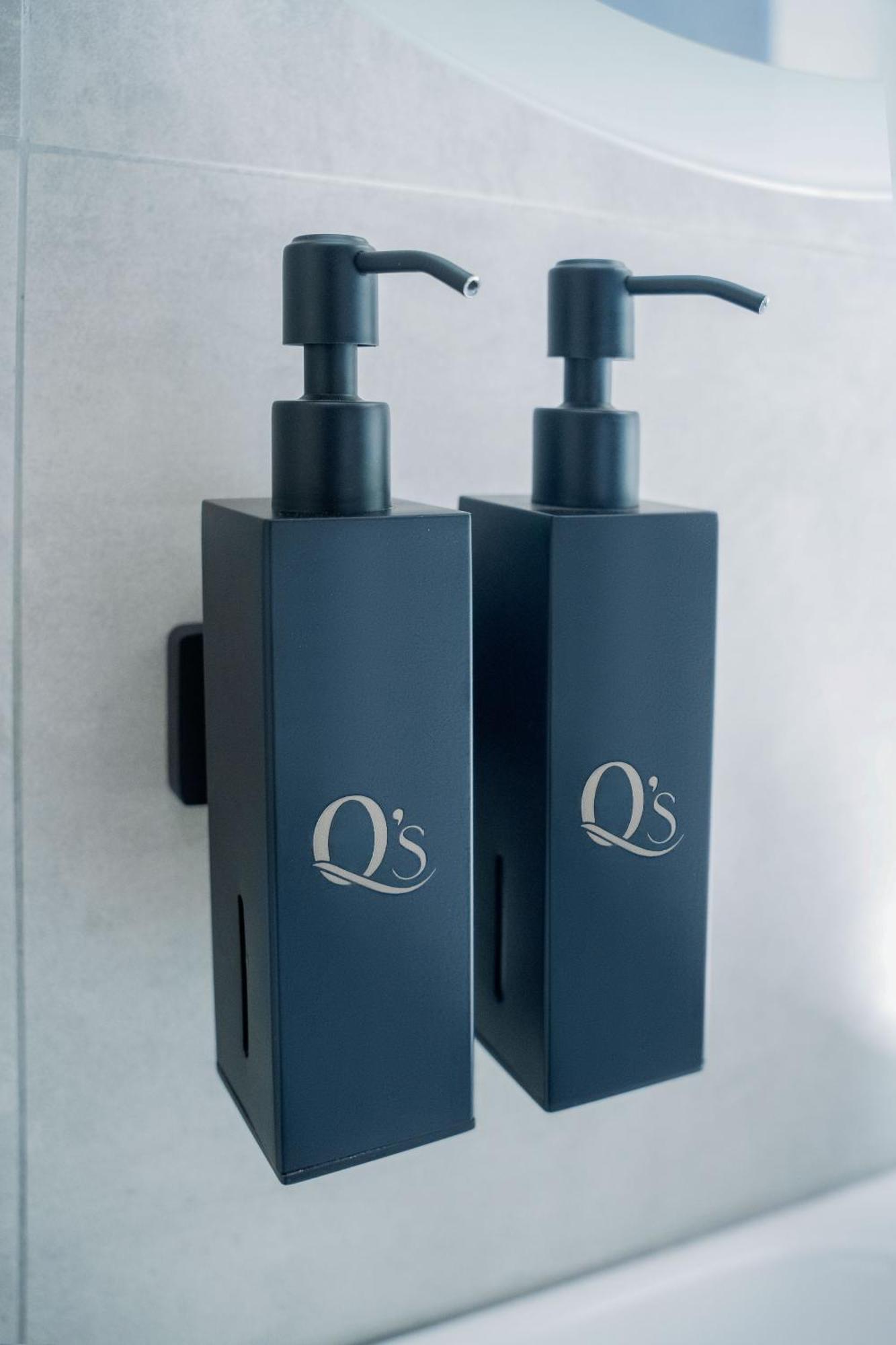 Q'S Boutique Stay Standerton Екстериор снимка